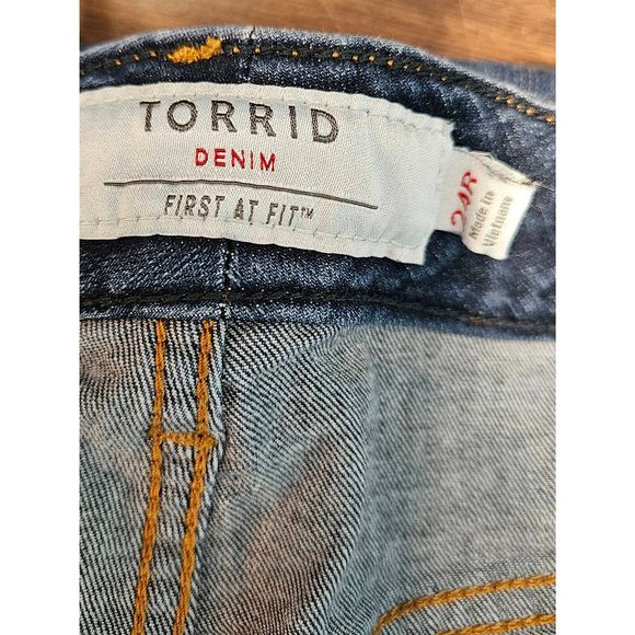 TORRID Straight Jeans First at Fit size 24R - Picture 4 of 7
